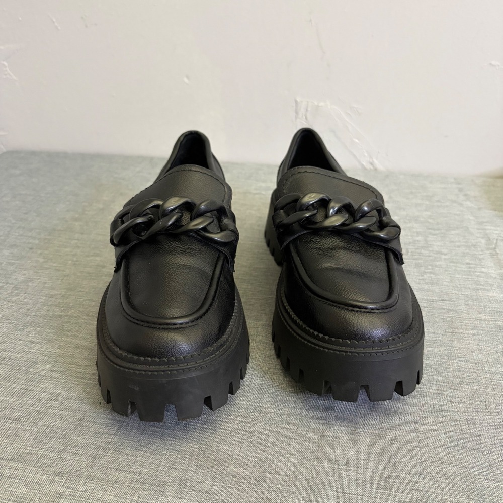 DV Dolce Vita Loafers Women 9 Black Larazzo Chunky Lug Sole Chain Detail - Picture 2 of 12